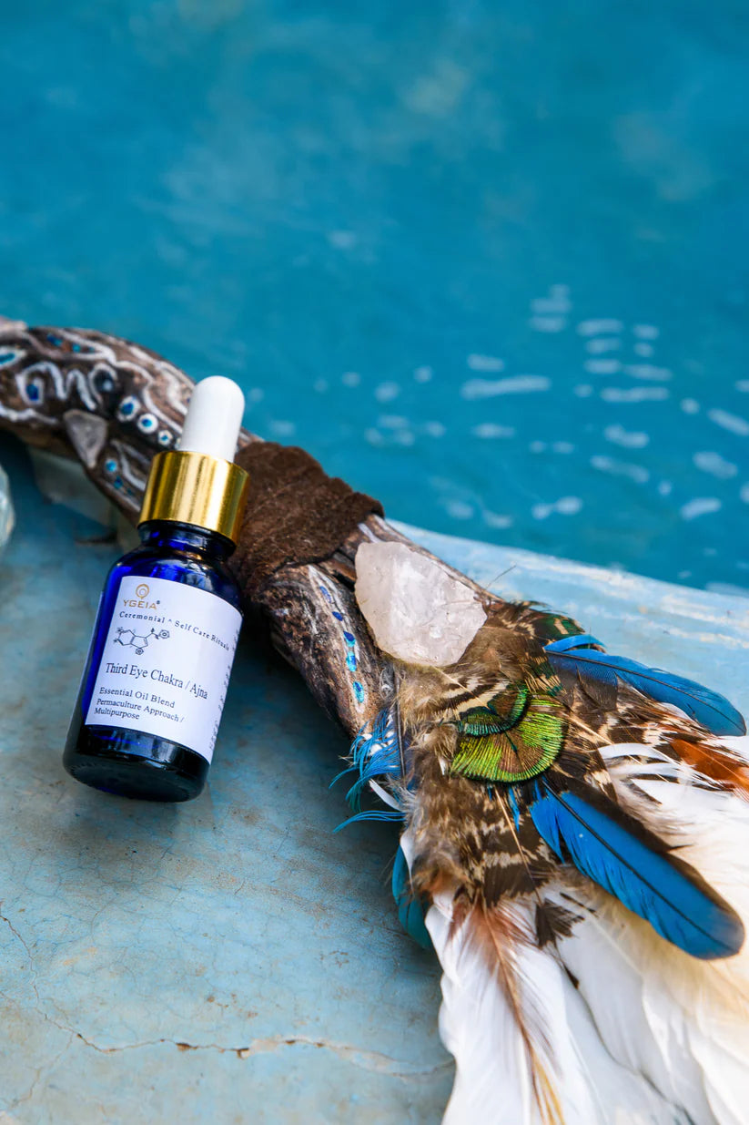 Huile pour le Chakra du Troisième Oeil / Third Eye Steam Distilled Oil