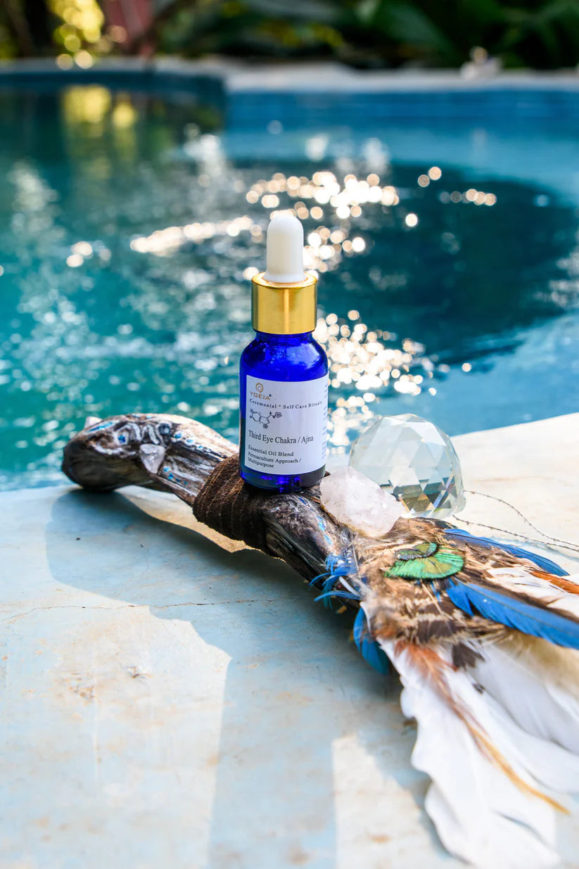 Huile pour le Chakra du Troisième Oeil / Third Eye Steam Distilled Oil