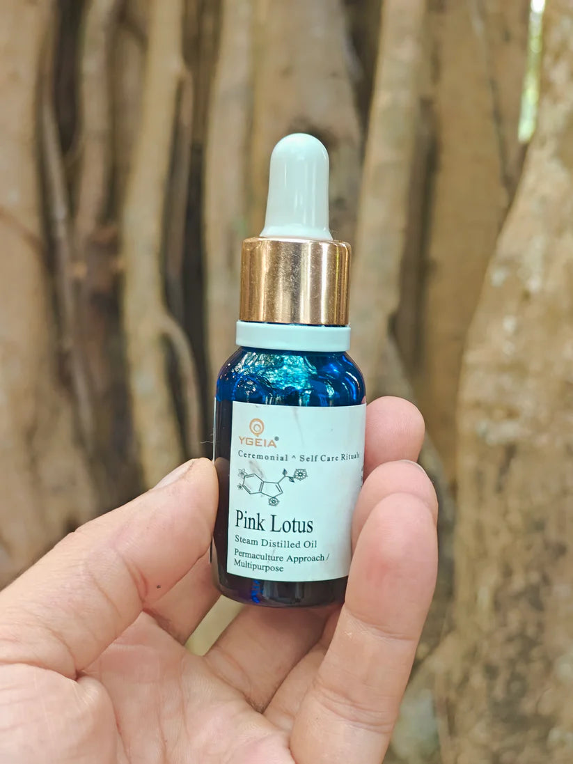 Huile de Lotus Rose / Pink Lotus Steam Distilled Oil